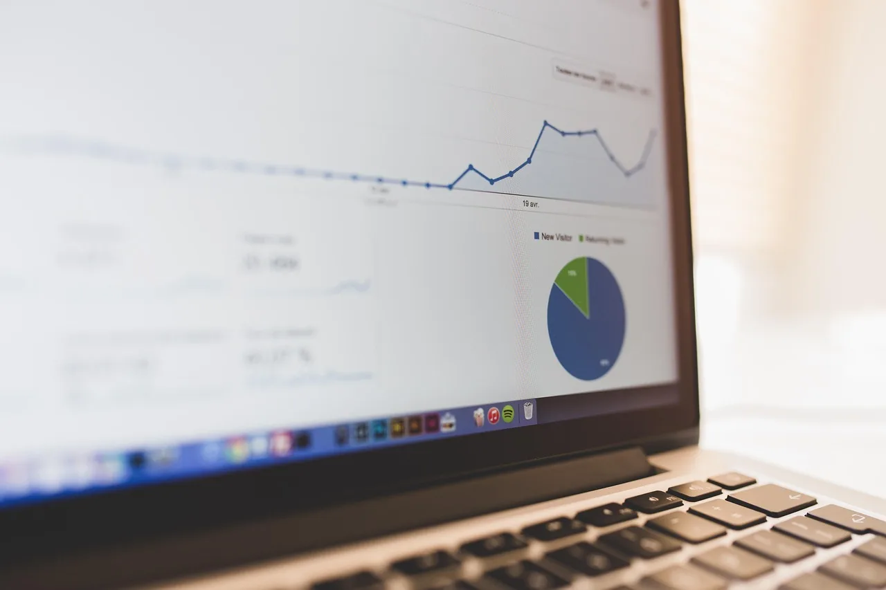 Why Data-Driven Product Management Matters (And Where It Breaks Down) — Experiments article by Yogesh Yadav